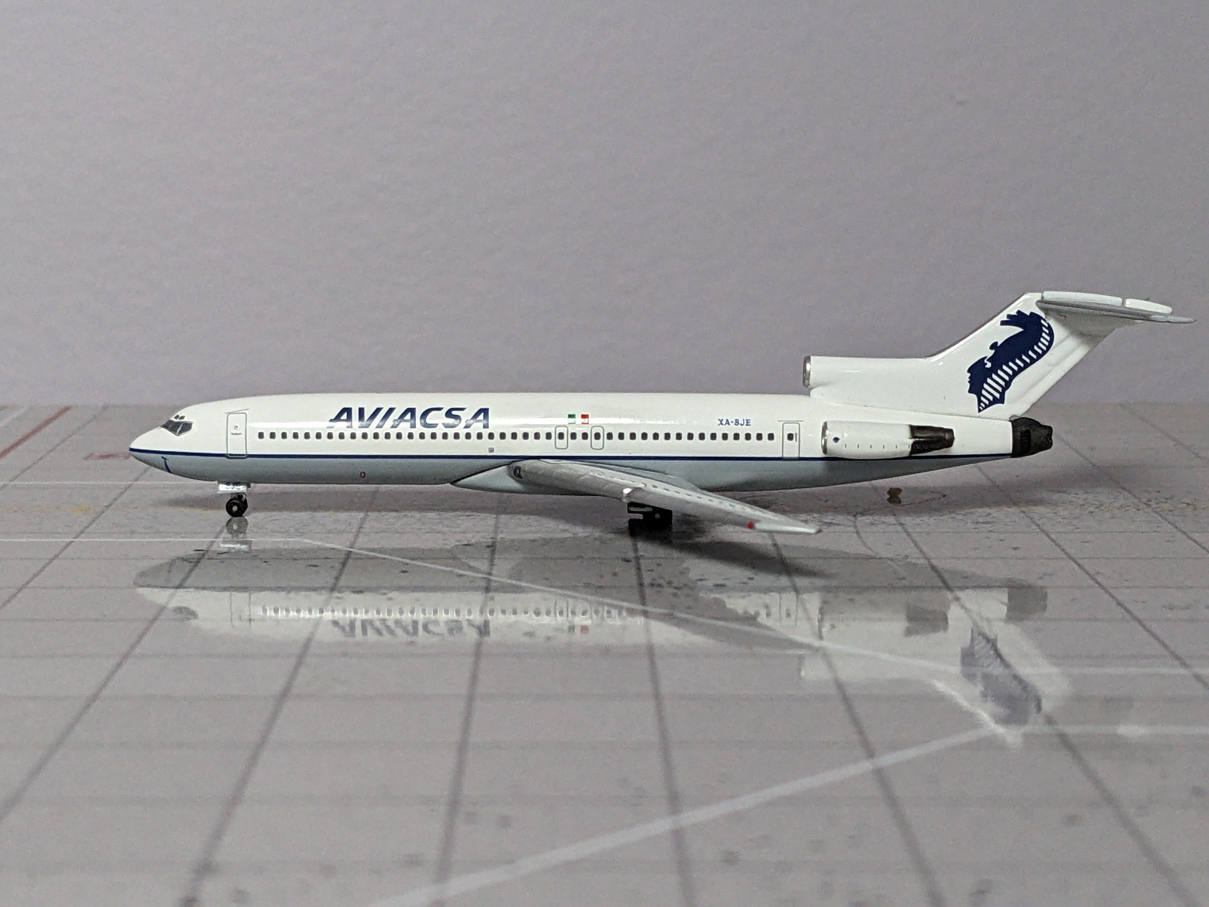 1:400 AEROCLASSICS AVIASCA B727-200 XA-SJE