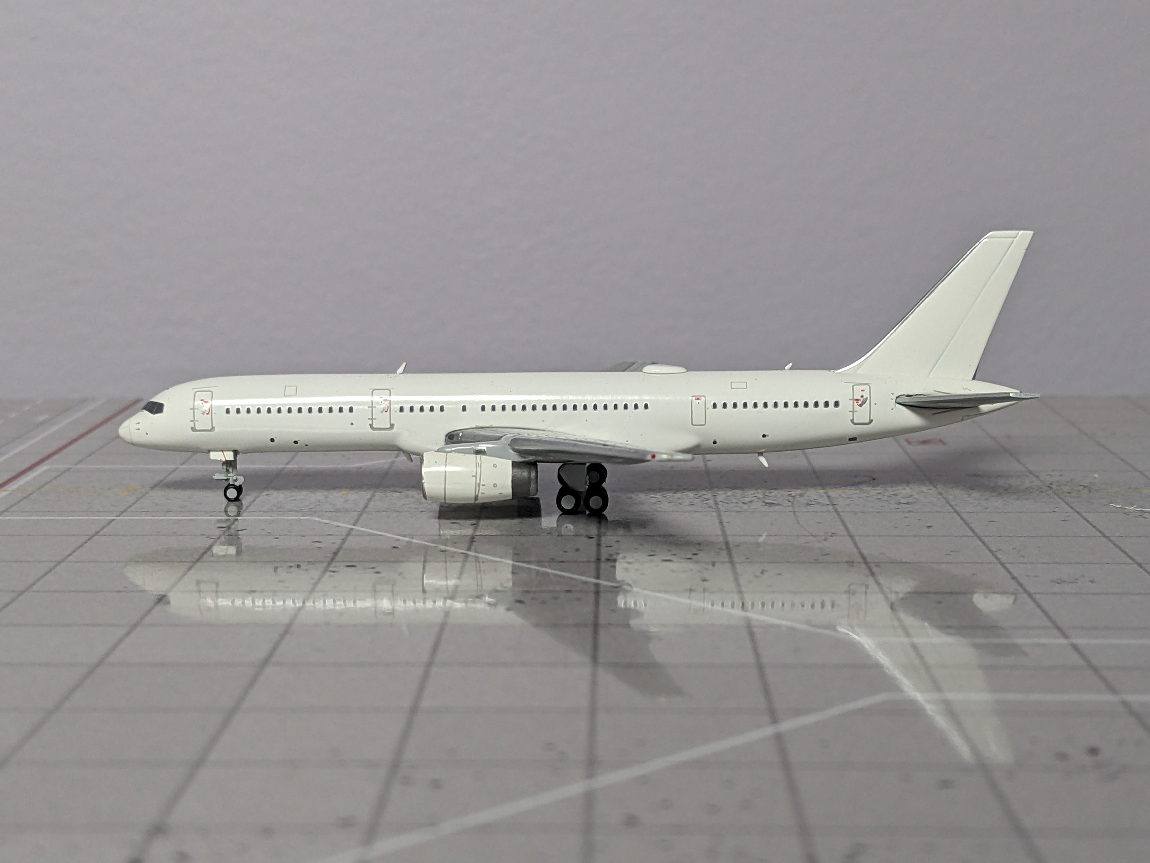 1:400 JC BLANK B757-200 (CUSTOM)