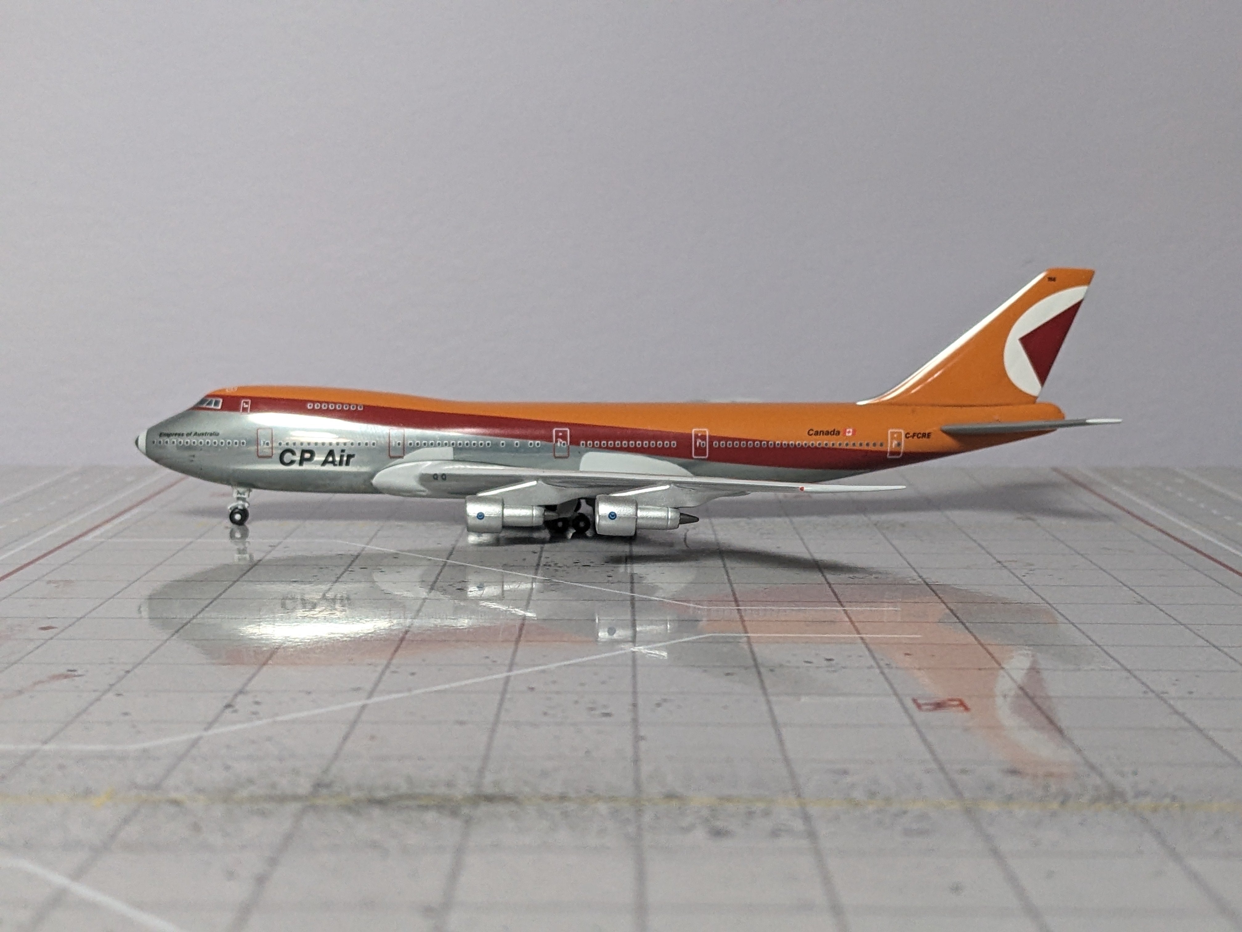 1:400 AEROCLASSICS CP AIR B747-200 C-FCRE