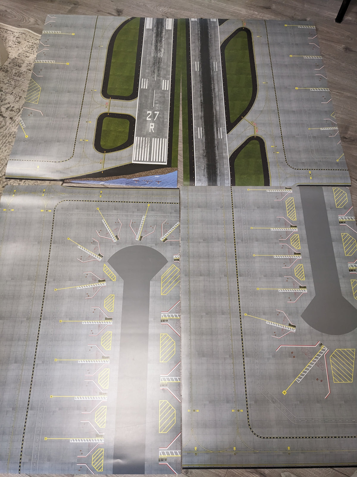 1:400 GEMINI AIRPORT MAT SET (4)