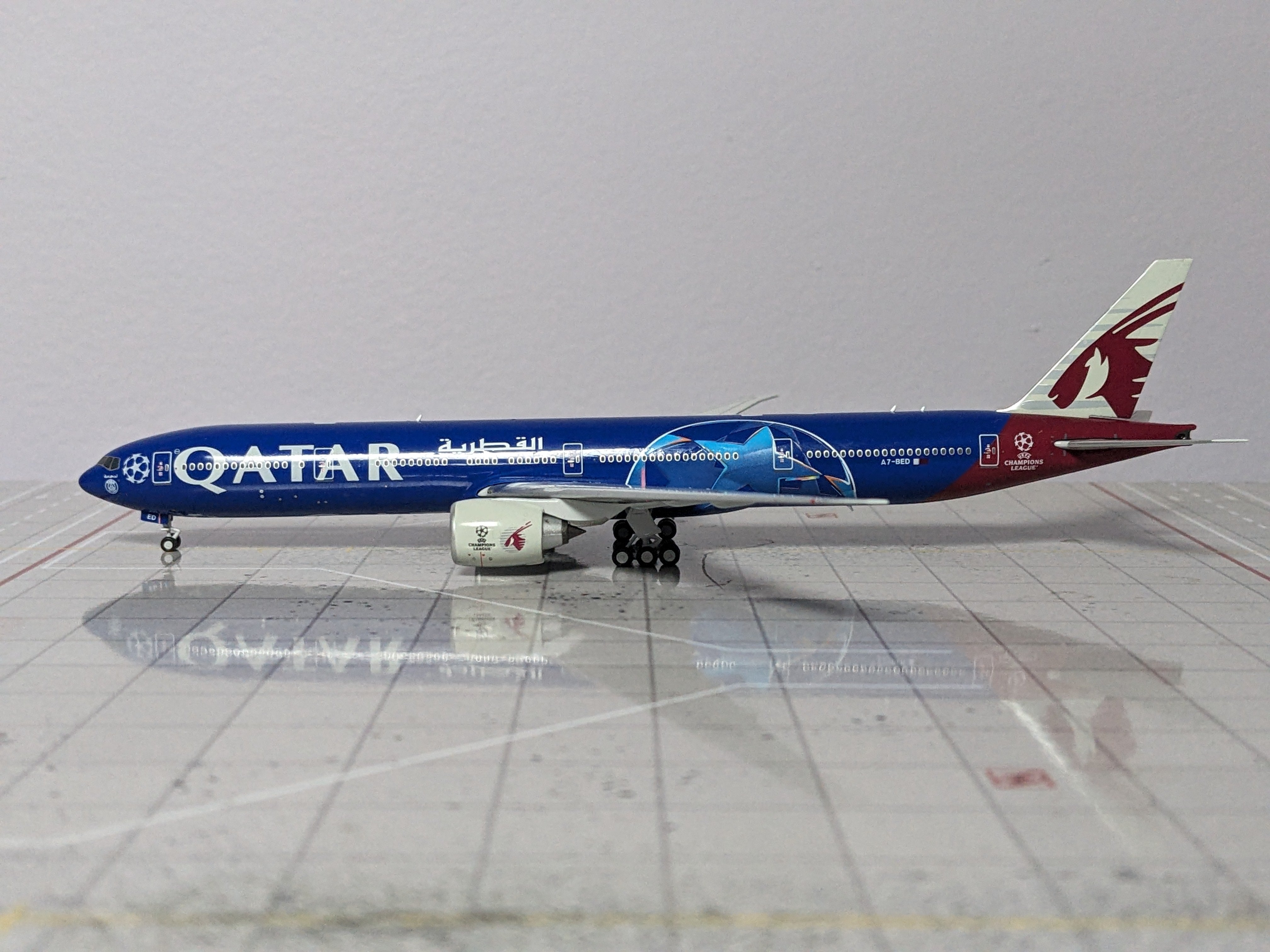 1:400 NG QATAR B777-300ER A7-BED