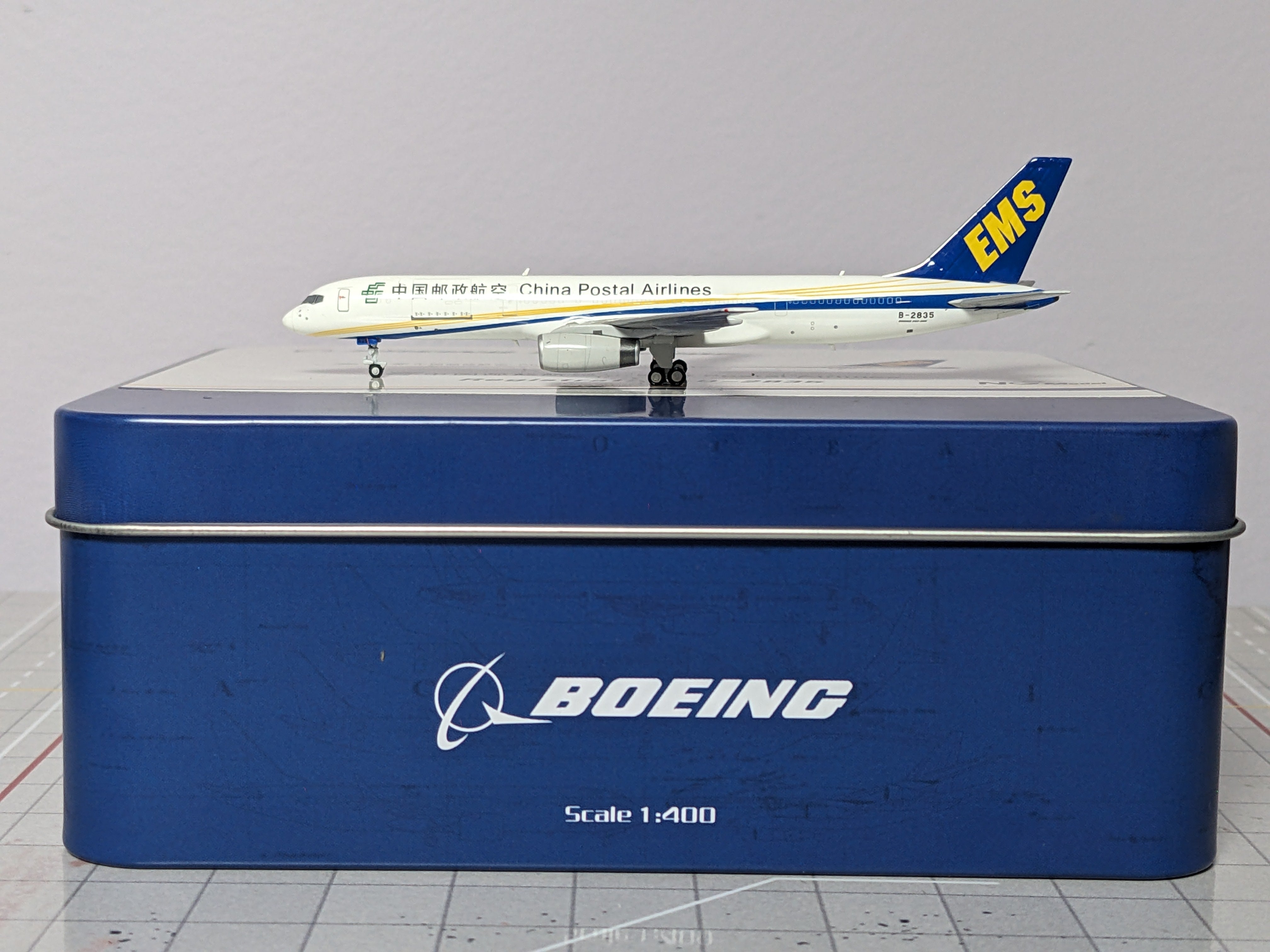 1:400 NG CHINA POSTAL AIRLINES B757-200 B-2835 "COLLECTORS TIN"