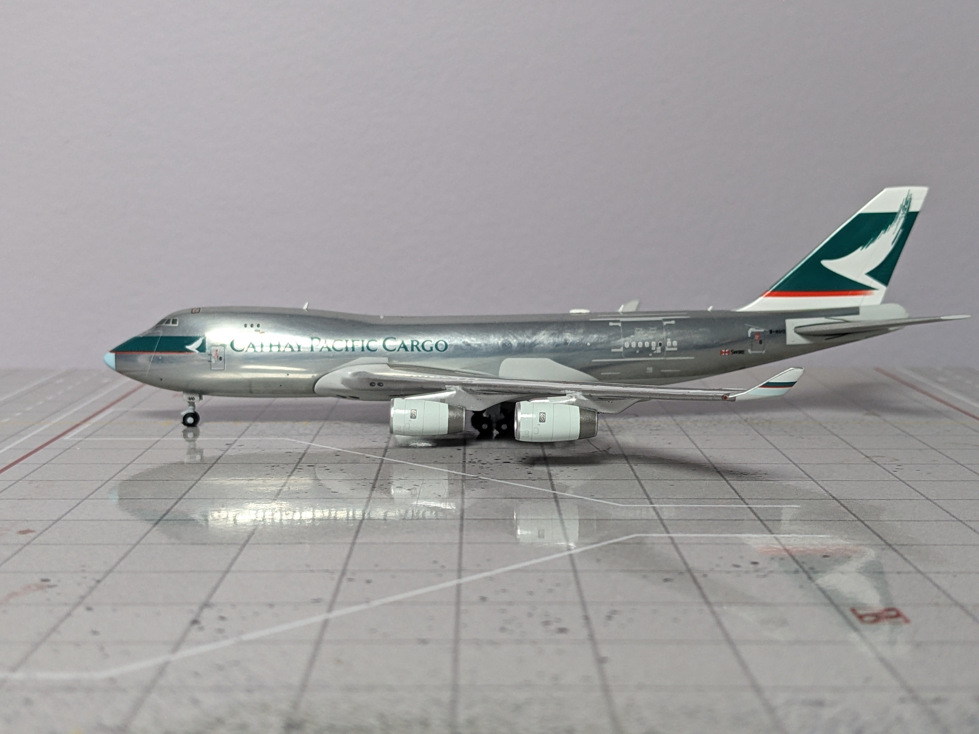 1:400 JC CATHAY CARGO B747-400 B-HUO