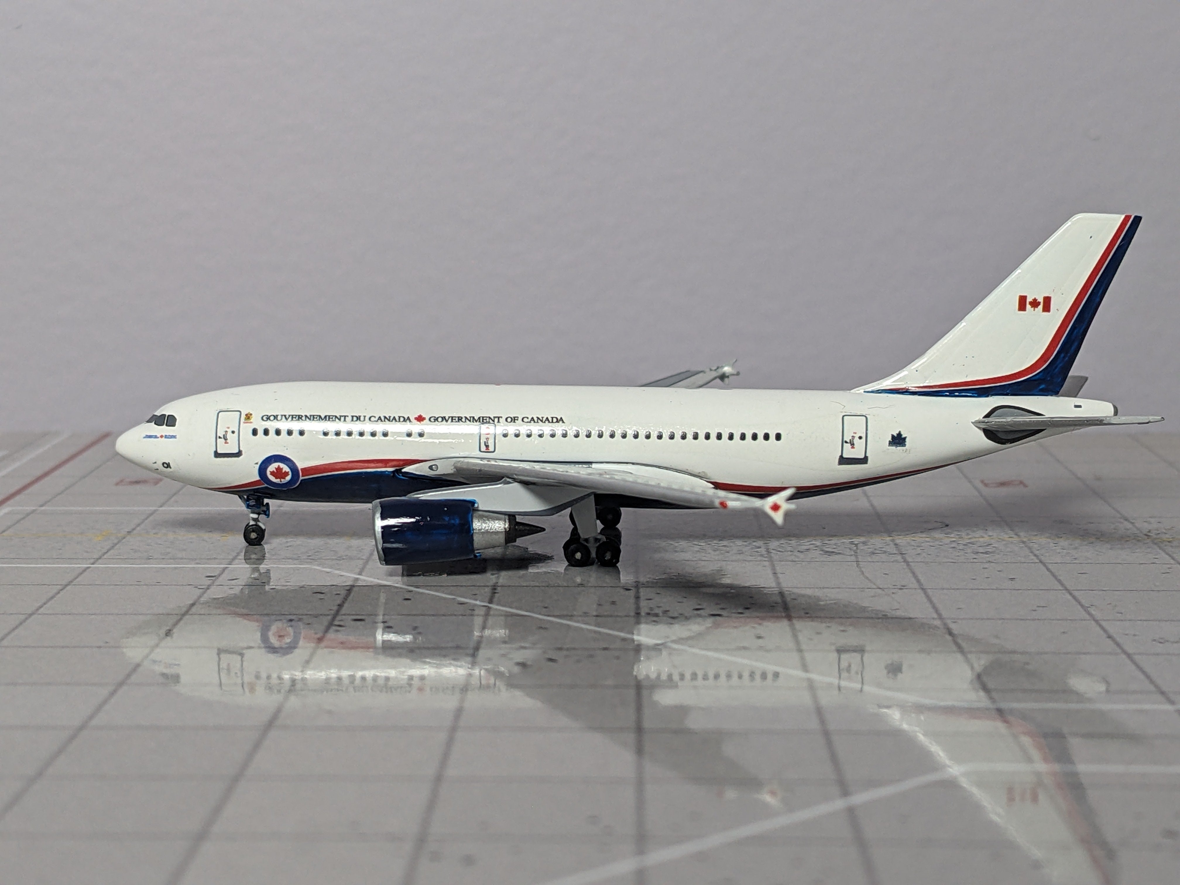 1:400 AEROCLASSICS CUSTOM GOVERNMENT OF CANADA A310