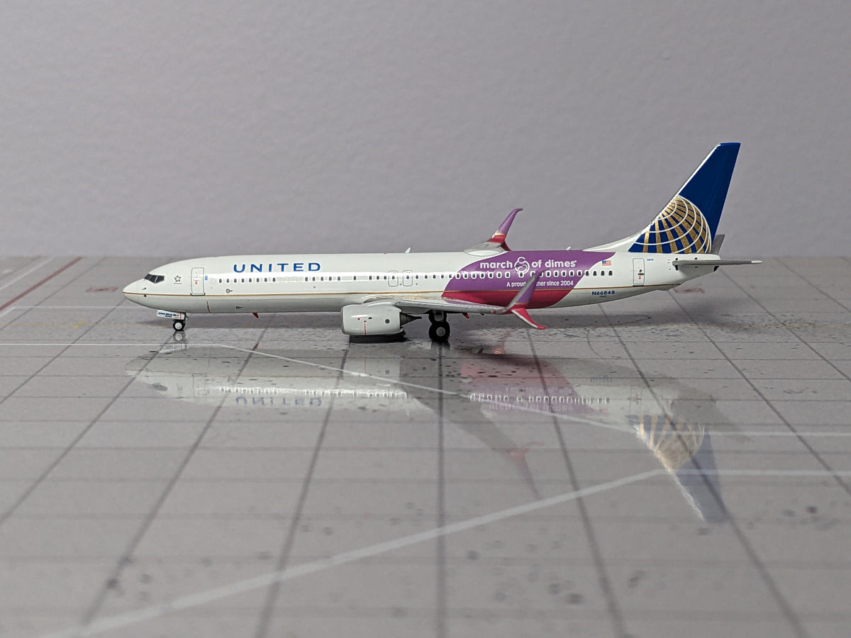 1:400 NG UNITED B737-900ER N66848 