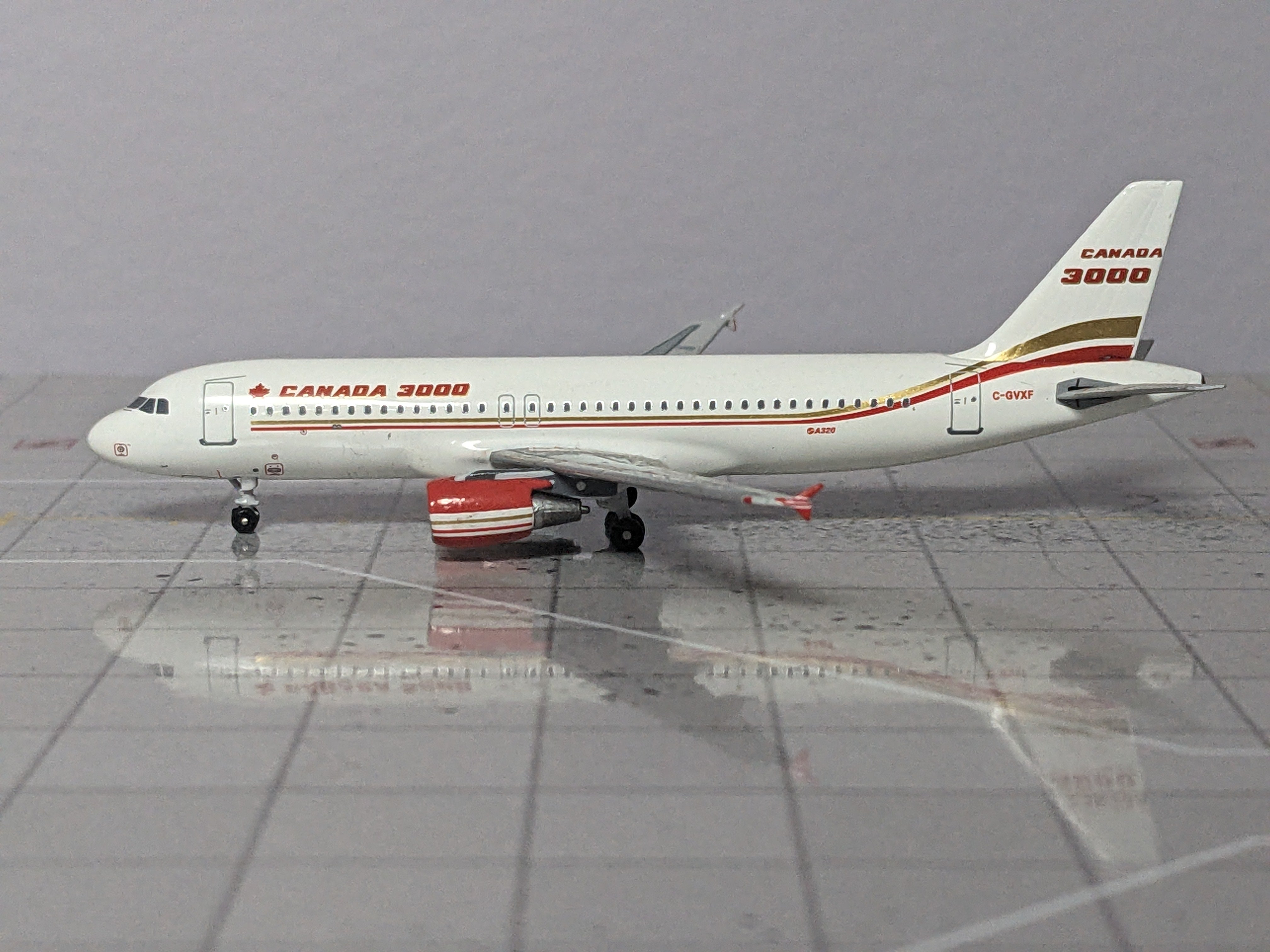 1:400 AEROCLASSICS CANADA 3000 A320 C-GVXF