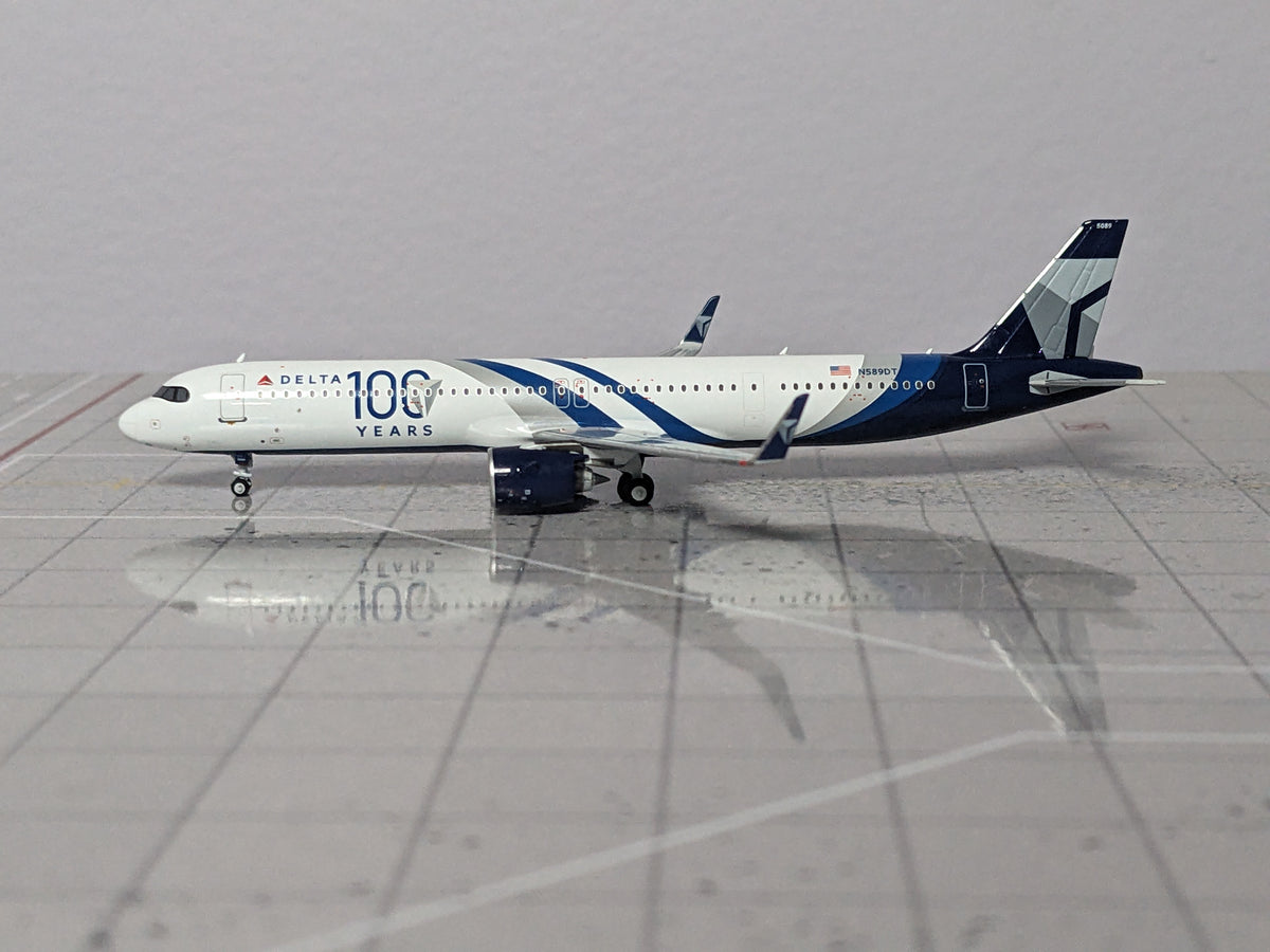1:400 NG DELTA A321 N589DT "100"