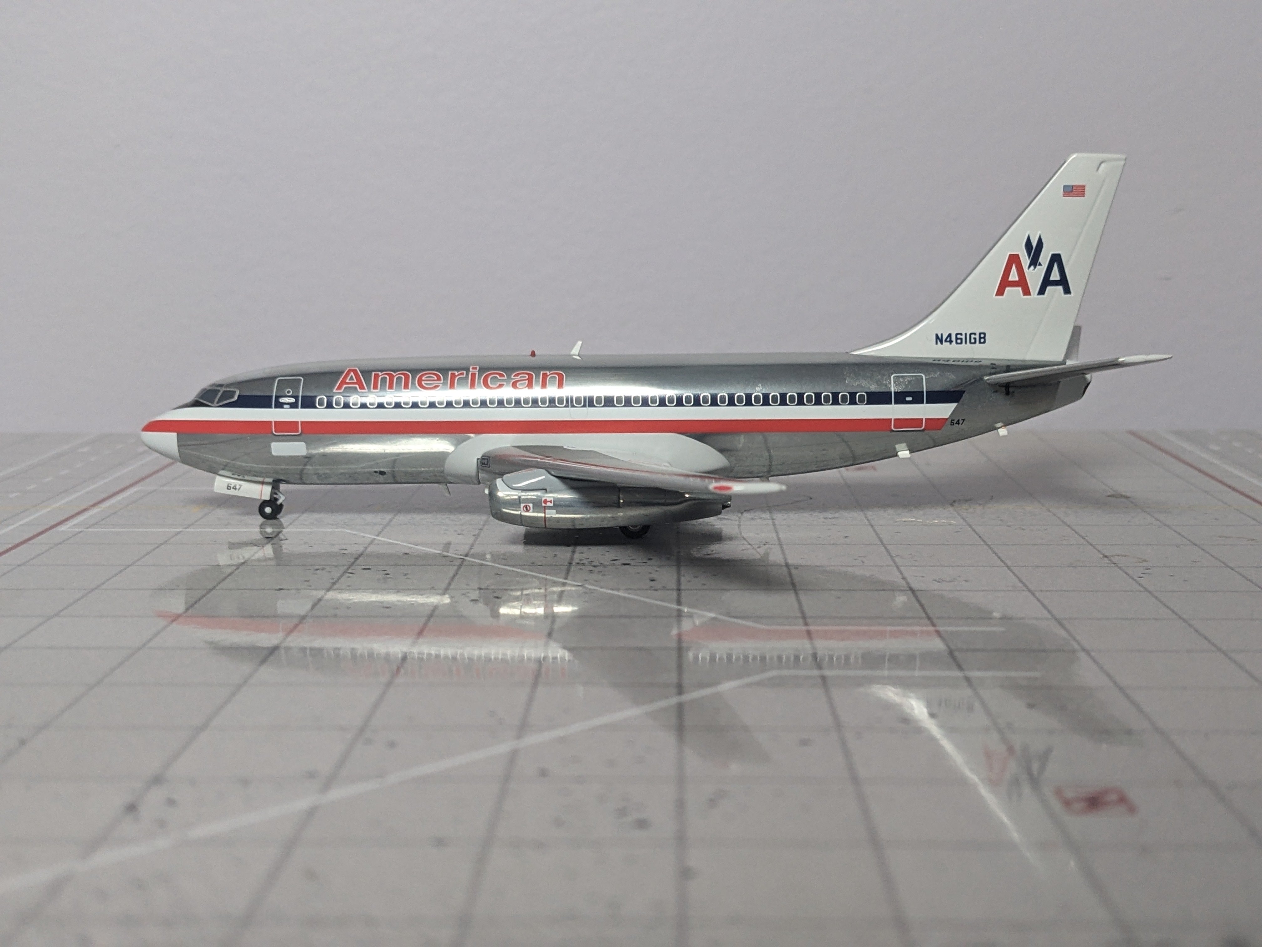 1:200 INFLIGHT AMERICAN B737-200 N461GB