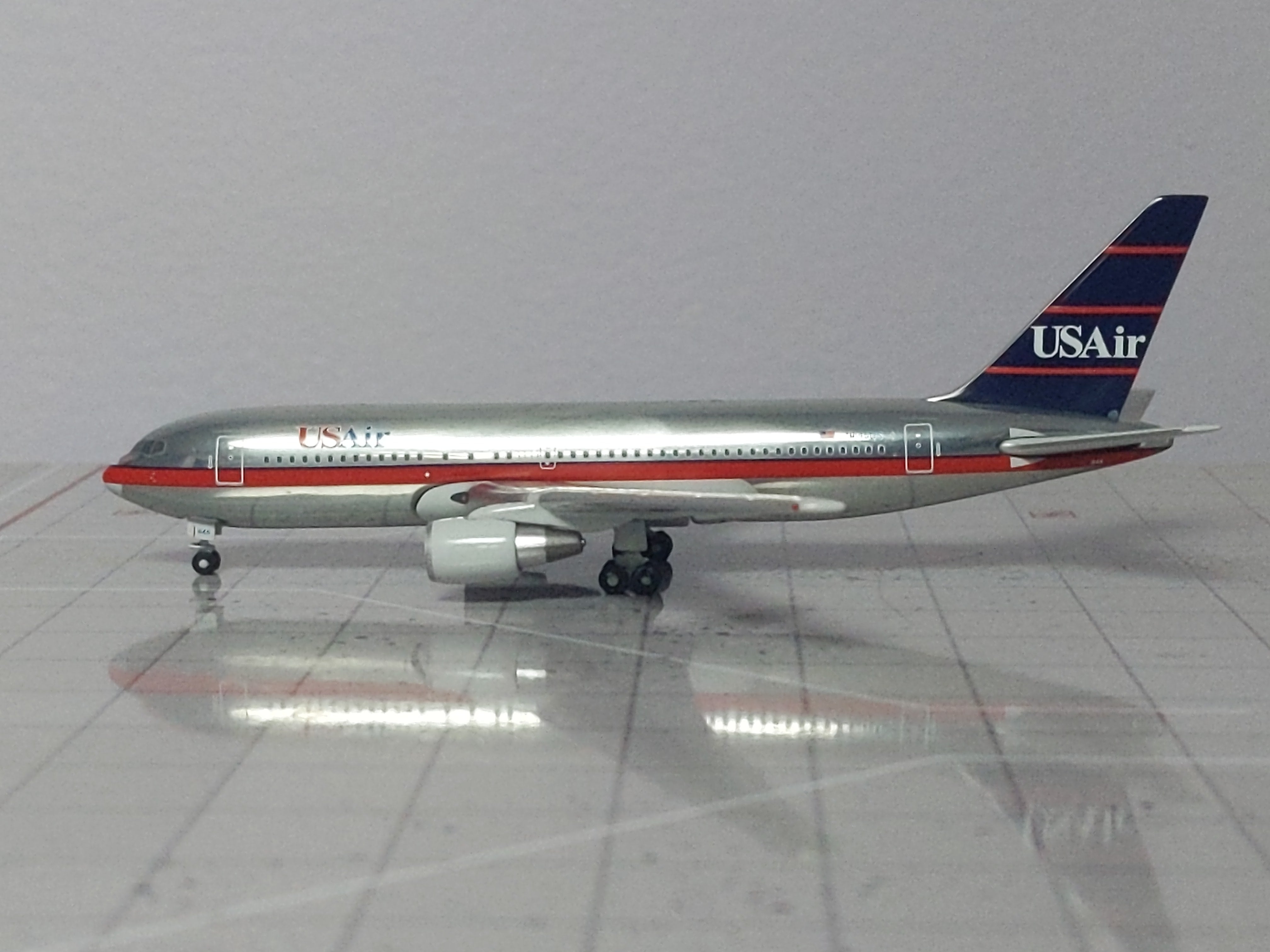 1:400 GEMINI US AIR B767-200ER  N645US