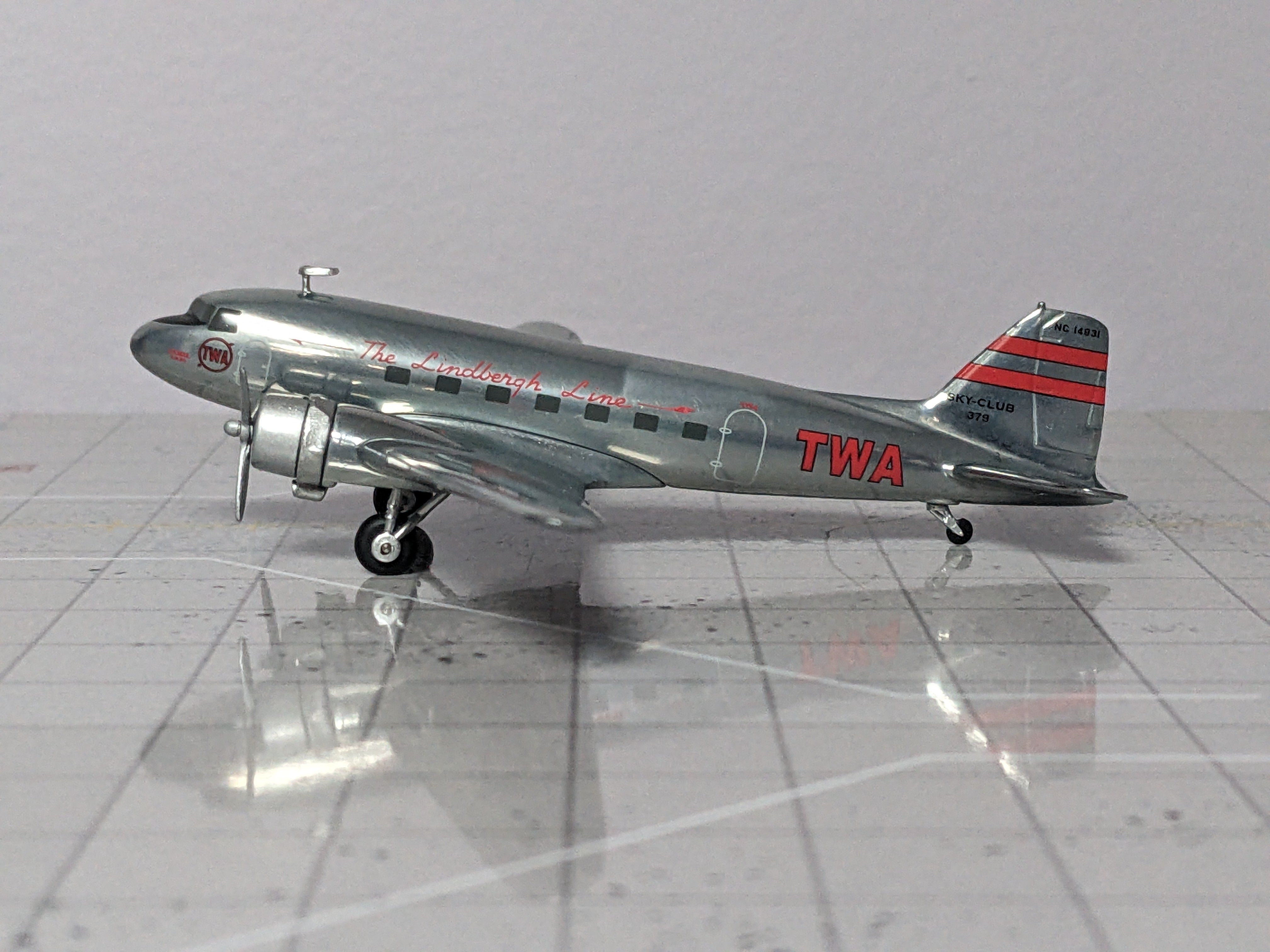 1:200 HERPA TWA DC-3 NC 14931 "LINDBURG LINE"