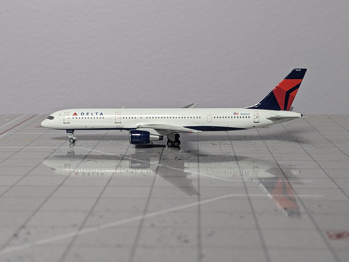 1:400 NG DELTA B757-200 N525US