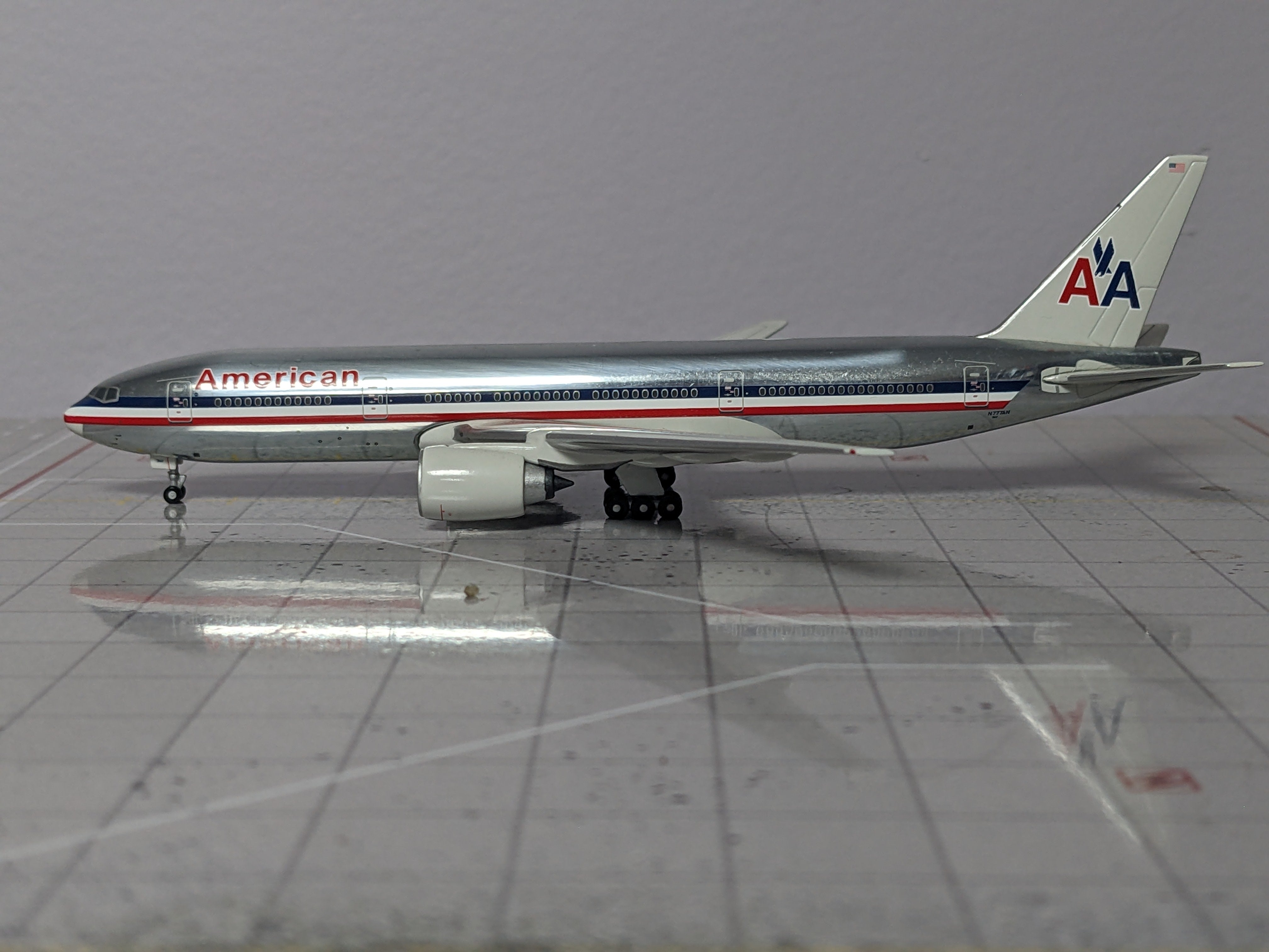 1:400 GEMINI AMERICAN B777-200 N777AN