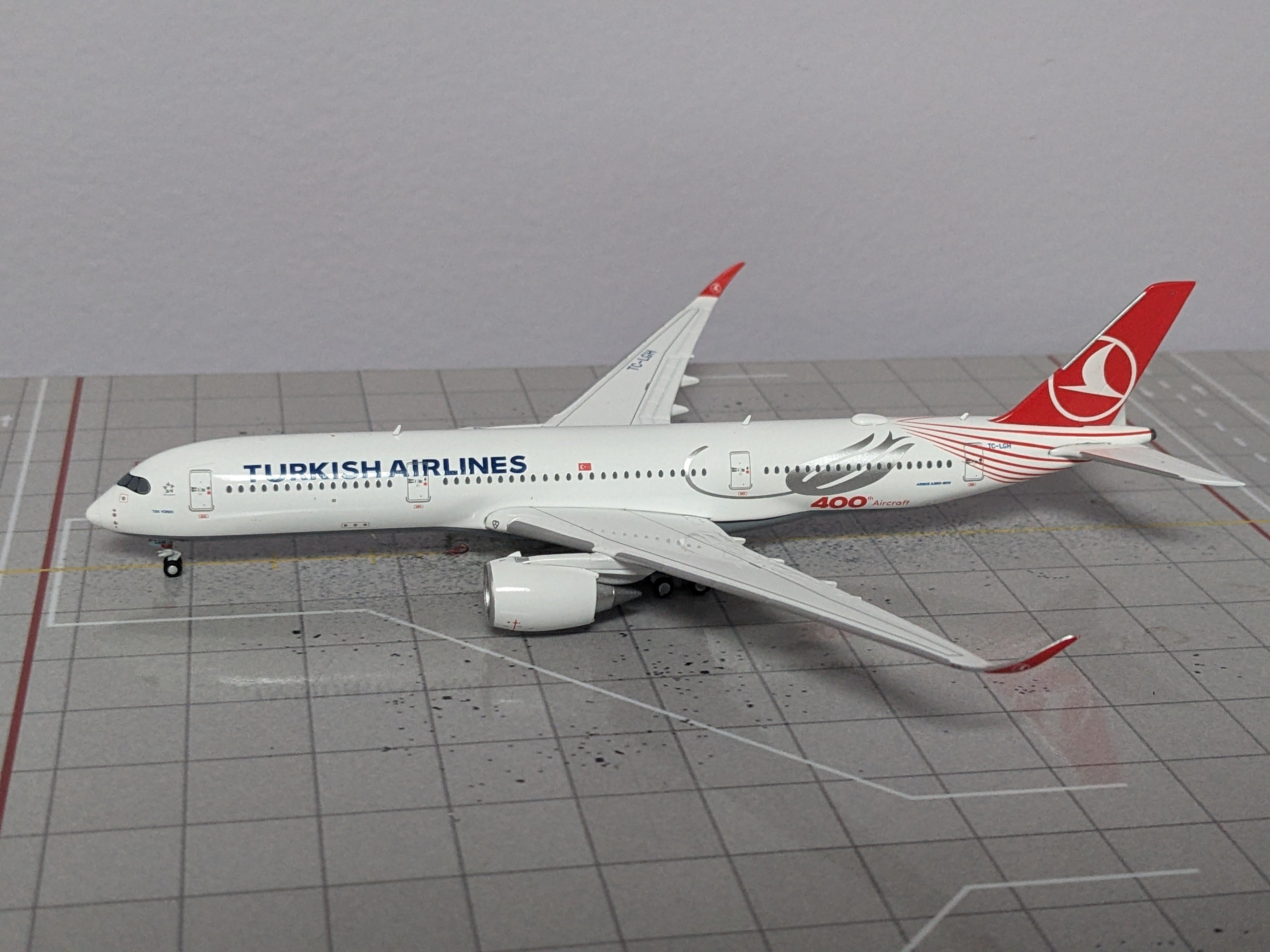 1:400 JC TURKISH A350-900 TC-LGH