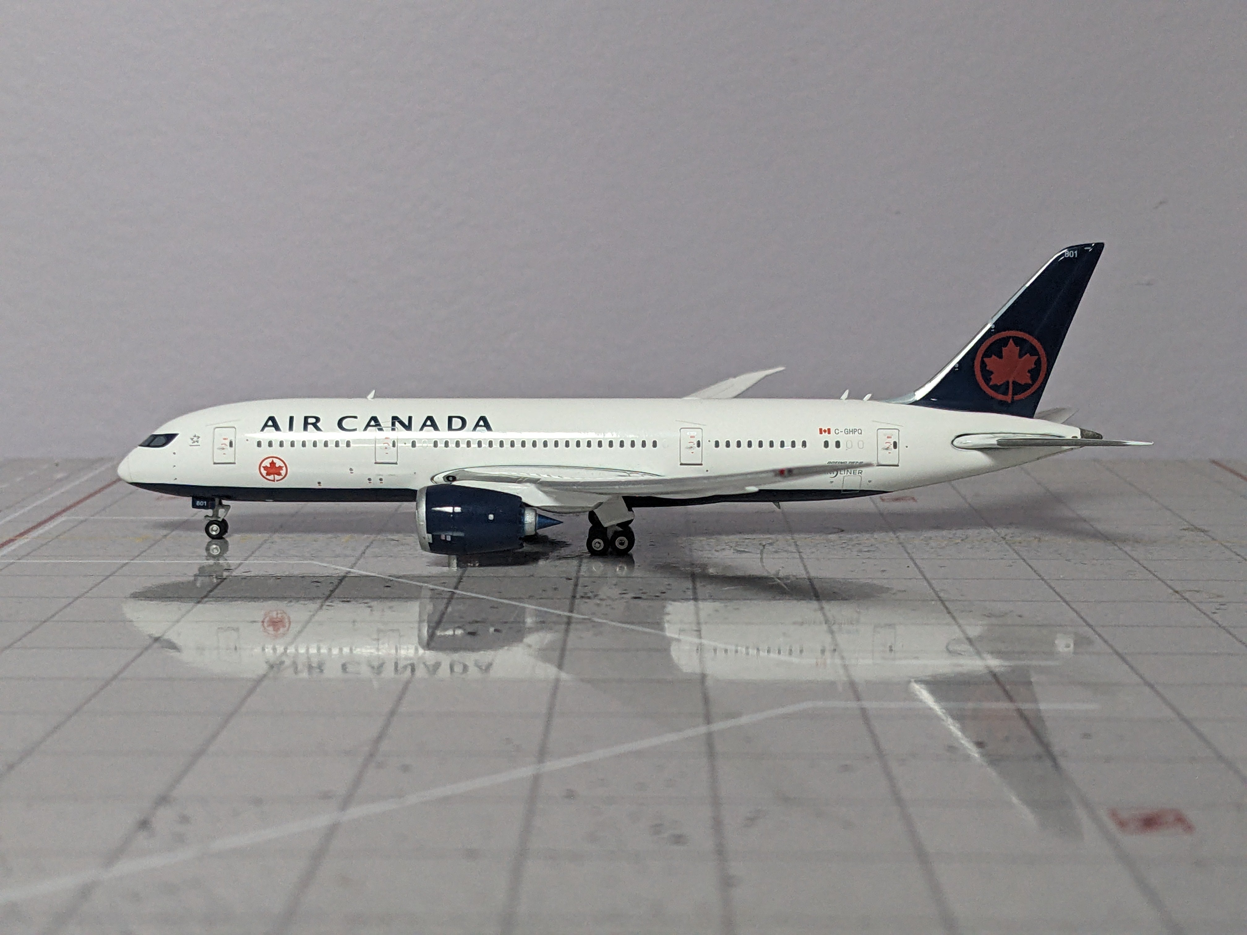 1:400 PHOENIX AIR CANADA B787-8 C-GHPQ