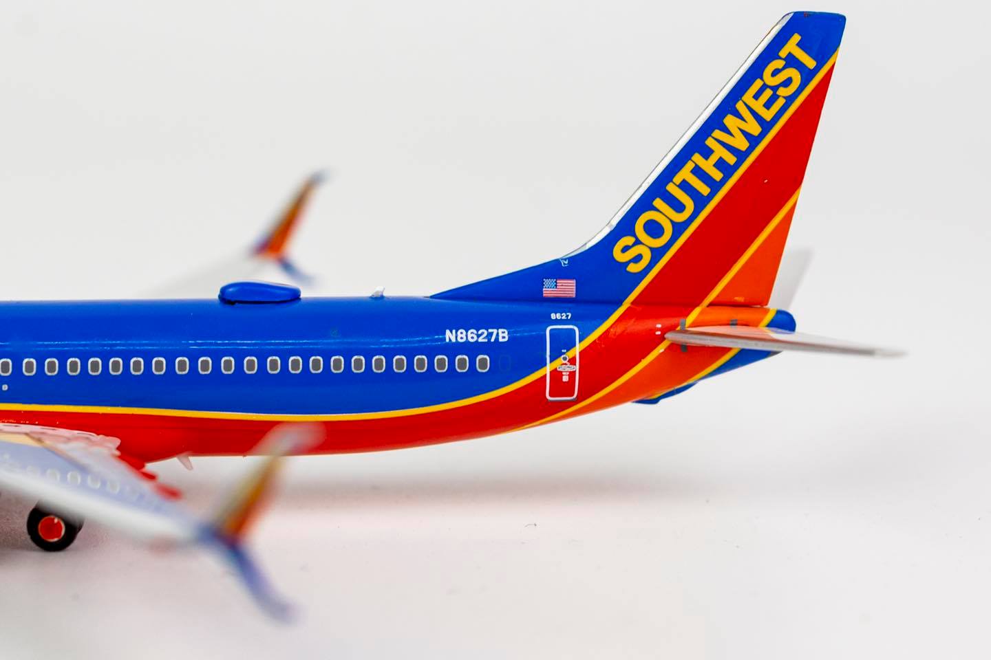 1:400 NG SOUTHWEST B737-800/w N8627B Canyon Blue, scimitar winglets