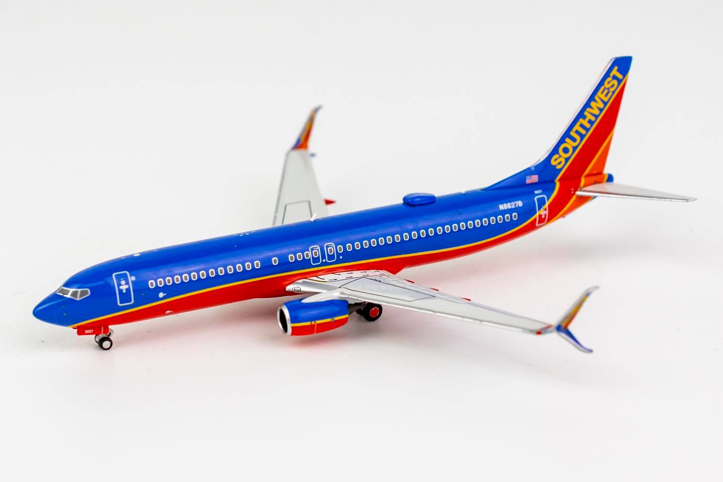 1:400 NG SOUTHWEST B737-800/w N8627B Canyon Blue, scimitar winglets