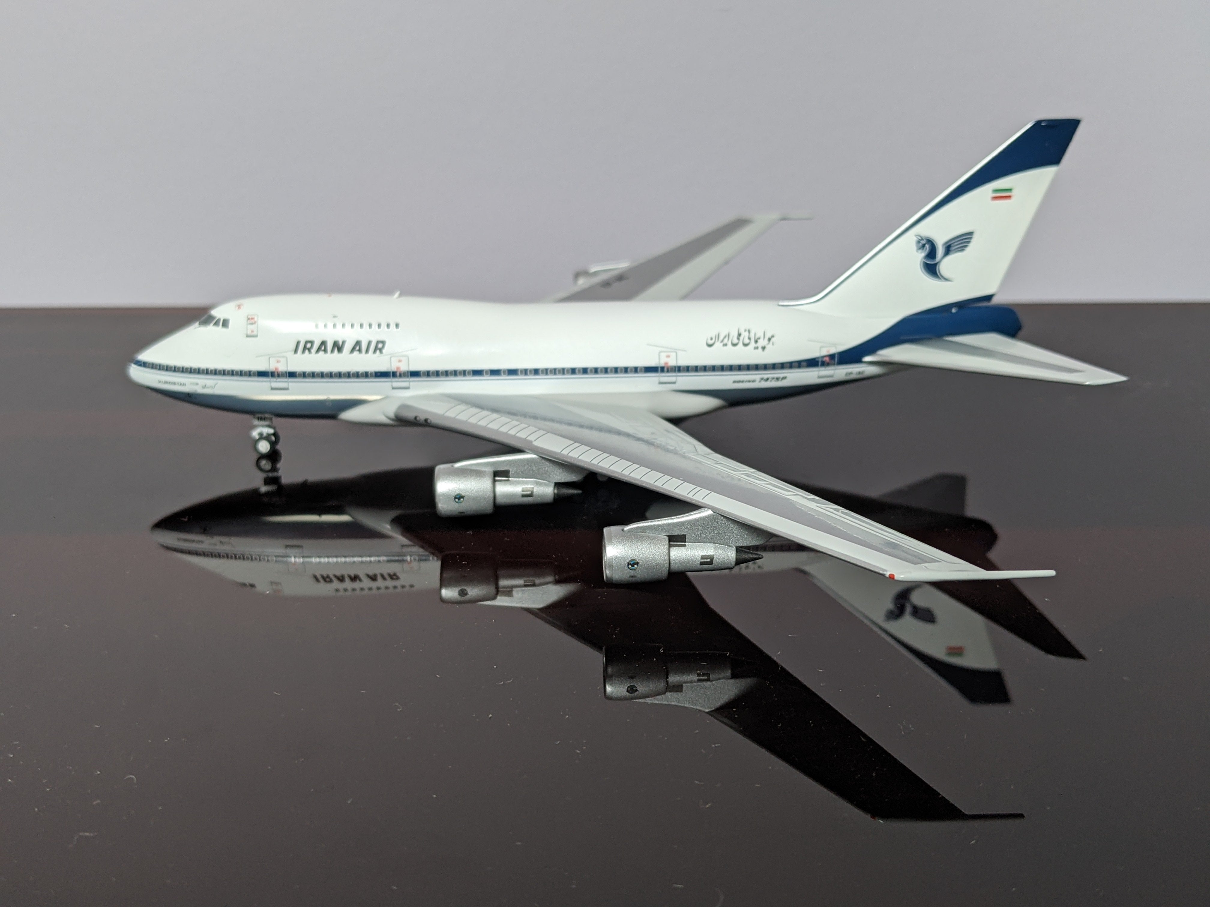 1:400 NG IRAN AIR B747SP EP-IAC "late 1970's livery"