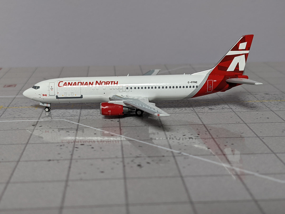 1:400 PANDA CANADIAN NORTH B737-400 C-FFNE