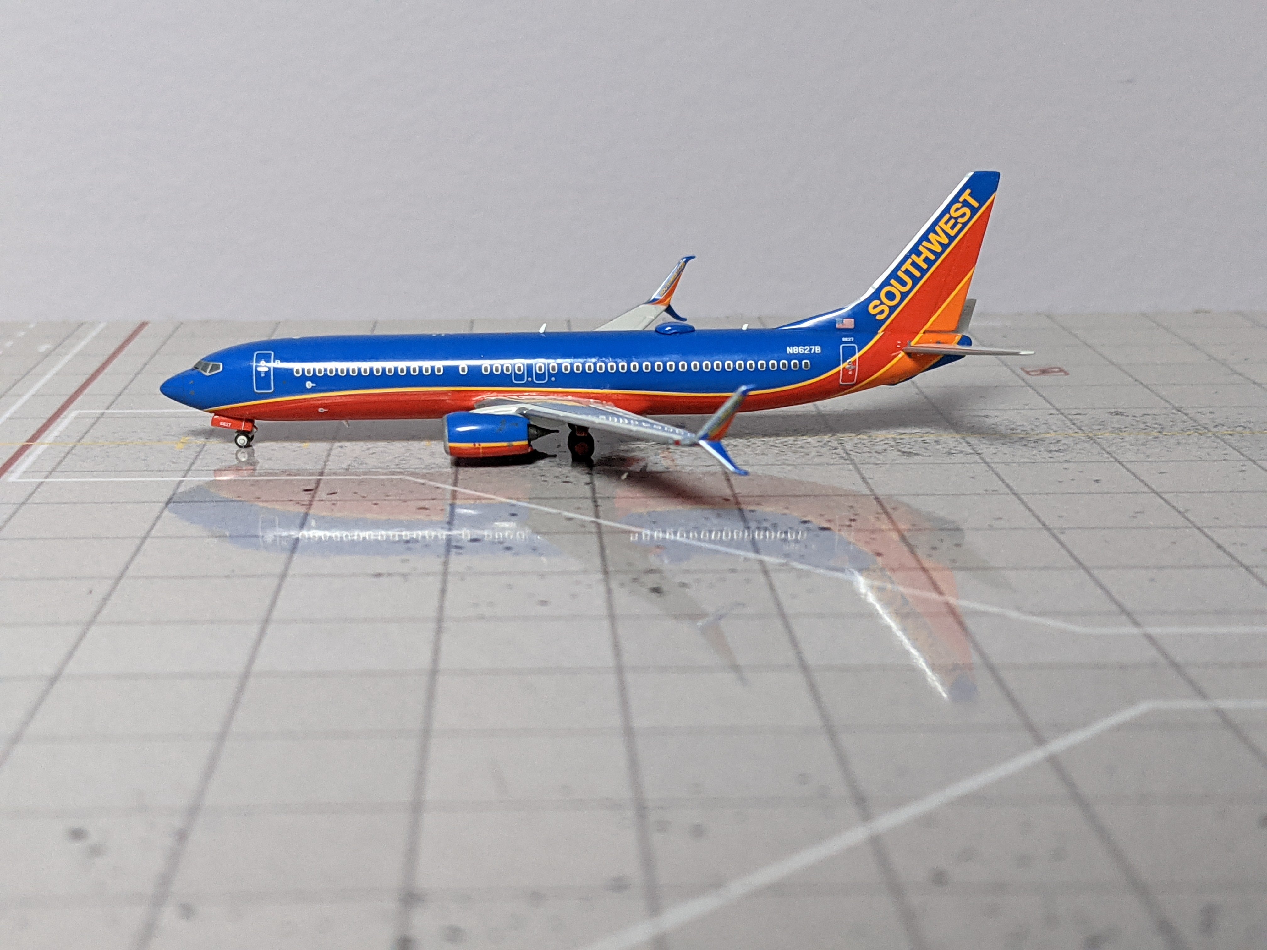 1:400 NG SOUTHWEST B737-800/w N8627B Canyon Blue, scimitar winglets