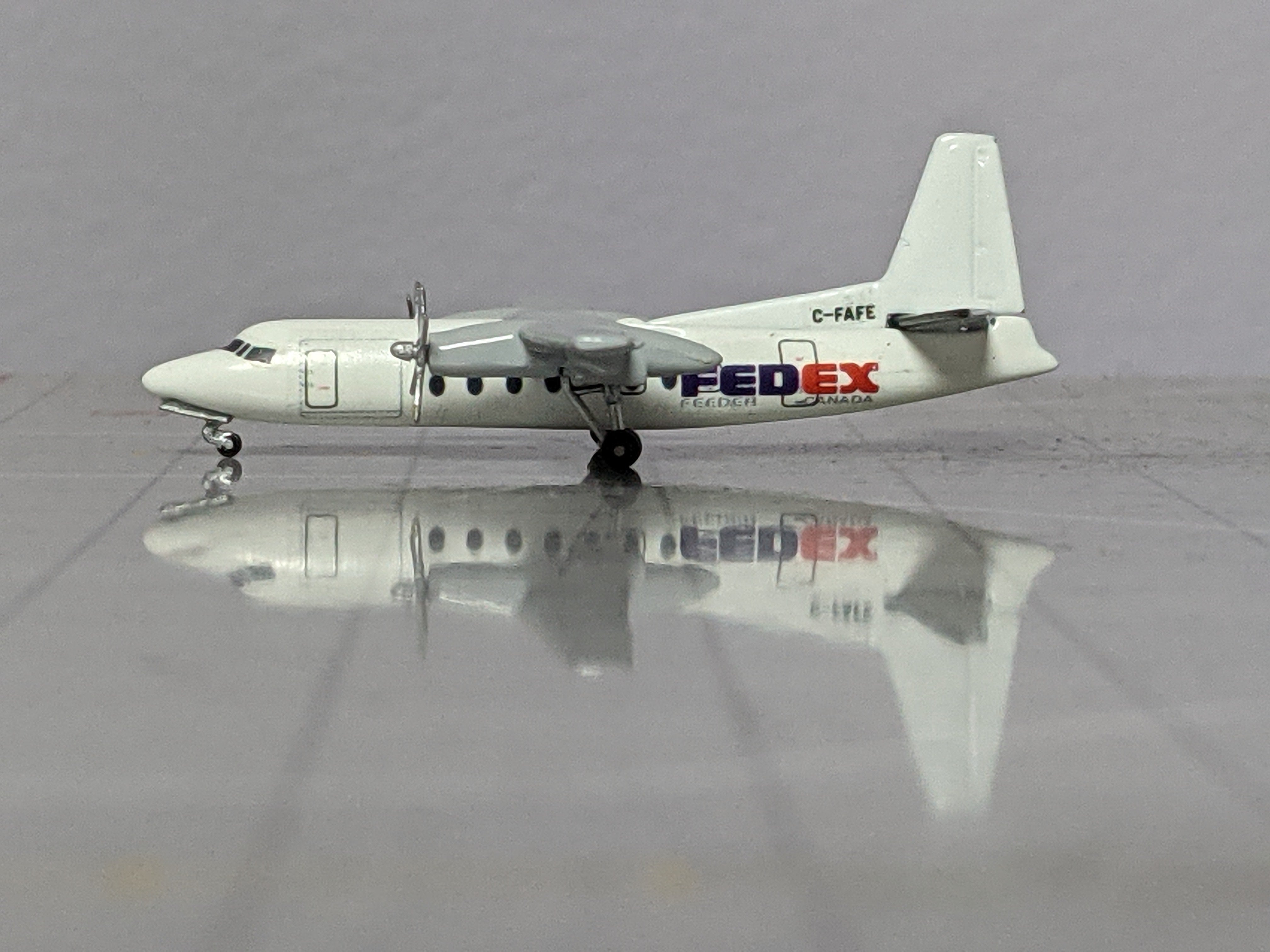 1:400 CUSTOM AEROCLASSICS FEDEX CANADA FOKKER F-27 C-FAFE