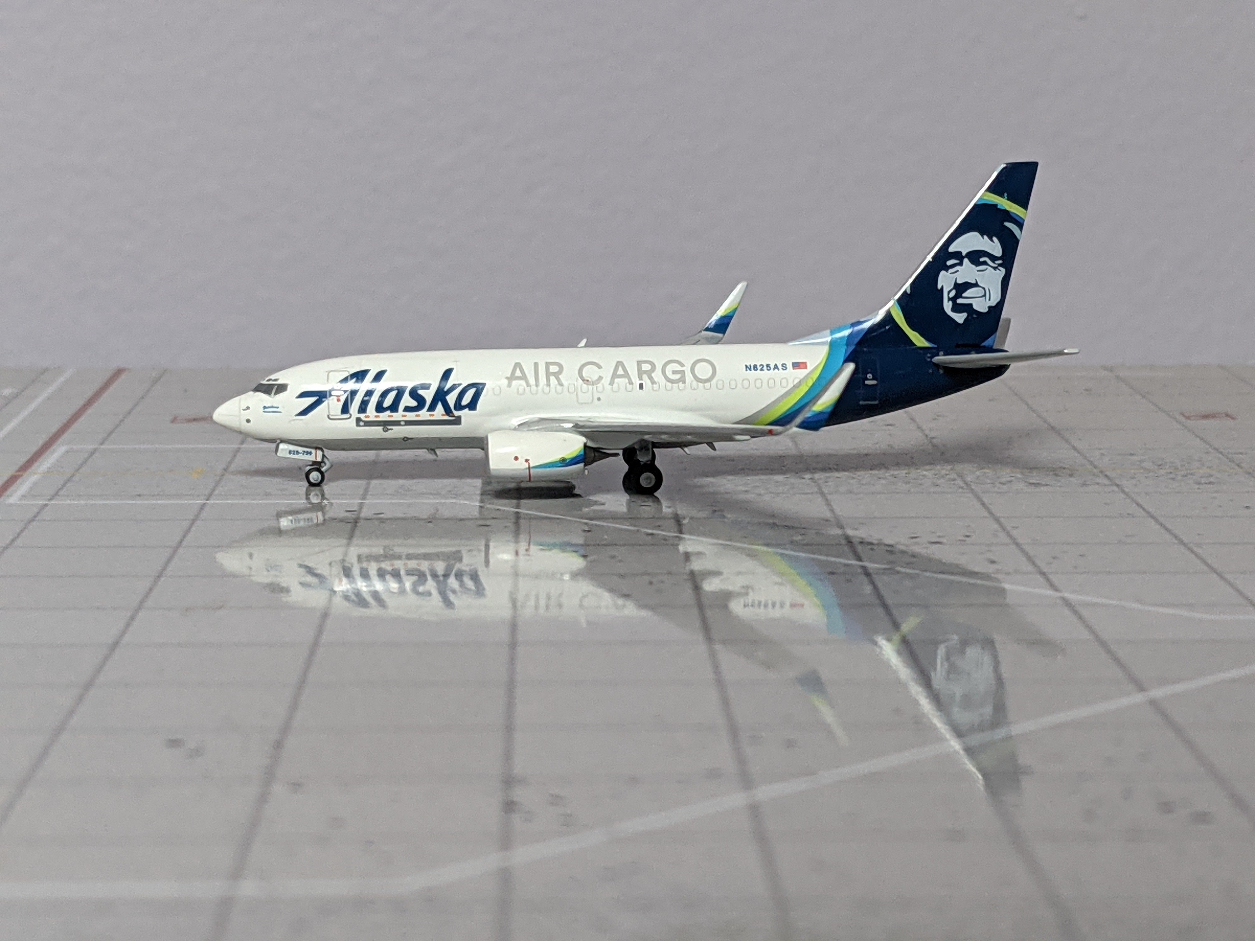 1:400 NG ALASKA B737-700/w N625AS